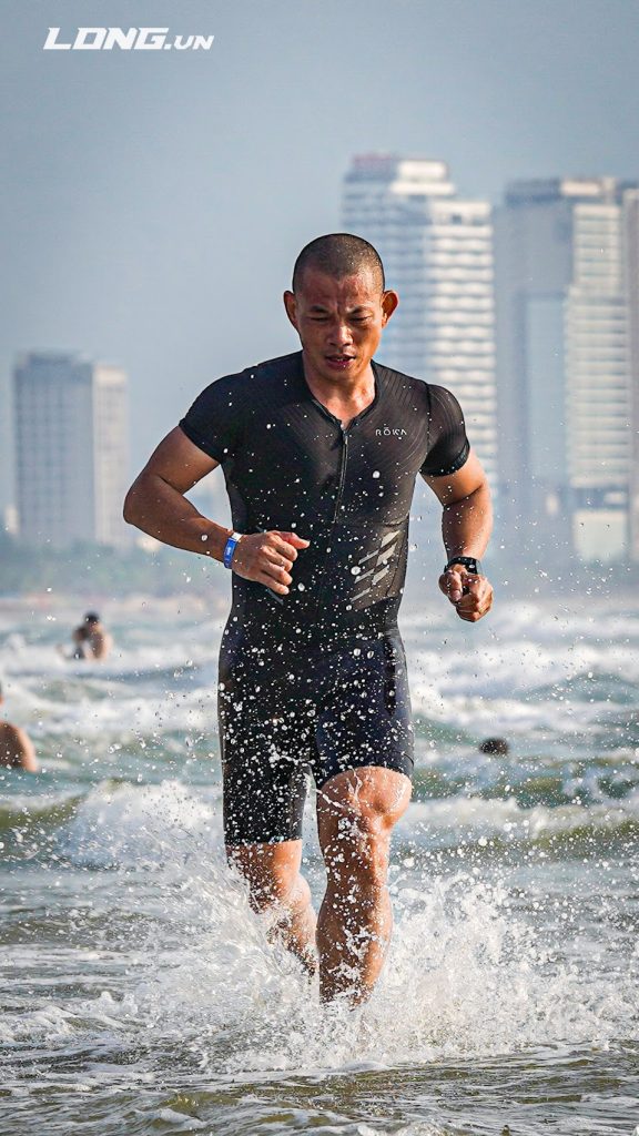 Hồng Nhung Lapari: Từ tri thức đến dẫn dắt – Vì sao tôi tin Phạm Thành Long