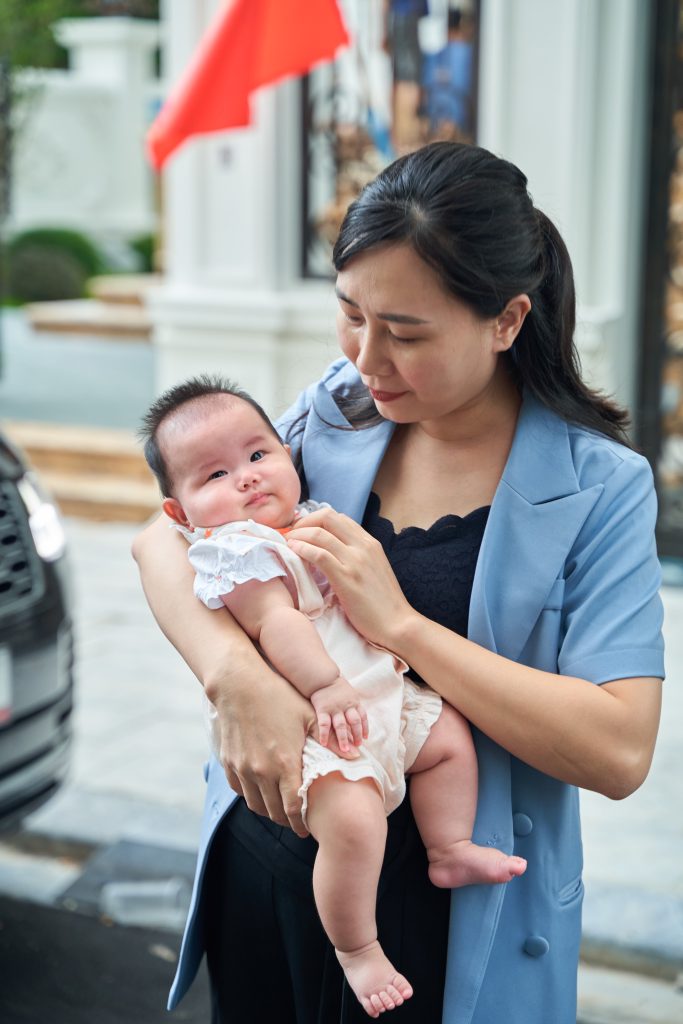 Khí chất phụ nữ của Hồng Nhung Lapari được hình thành từ hành trình sống có giá trị cốt lõi và định hướng rõ ràng